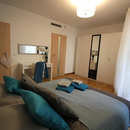 Centrum Krawiecka 2 *